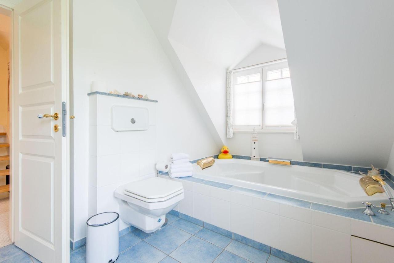 Wenningstedter Weg Haushaelfte B Villa Westerland Bagian luar foto
